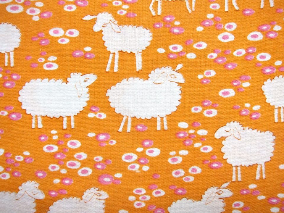 羊のイラスト オレンジ色の動物柄ヴィンテージ生地 幅94cm Frau Vintage